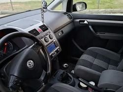 Utilizat 2009 VW Touran Monovolum | 3.650 EUR (Preț OK)