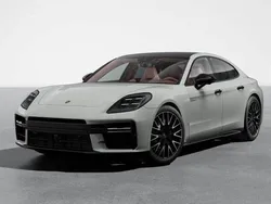 Porsche Panamera 4