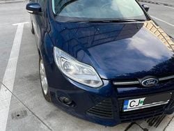 Culoarealbastru Utilizat 2011 Ford Focus Trend Hatchback | 4.800 EUR (Scump)