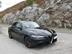 Utilizat 2017 Alfa Romeo Giulia Berlinǎ | 17.500 EUR