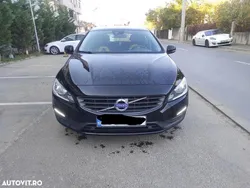 Culoarenegru Utilizat 2016 Volvo V60 Kinetic Break | 10.500 EUR (Super Preț)