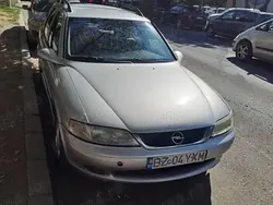 Utilizat 2001 Opel Vectra Hatchback | 5.000 EUR