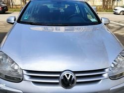 Gri Utilizat 2006 VW Golf V Hatchback | 3.200 EUR (Preț OK)