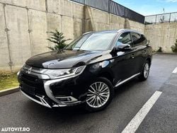 Culoarenegru Utilizat 2019 Mitsubishi Outlander P-HEV Intense SUV | 16.450 EUR (Preț bun)