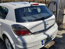 Culoarealb Utilizat 2012 Opel Astra Coupe | 3.650 EUR (Preț OK)