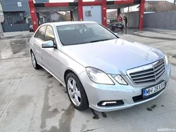 Mercedes E220