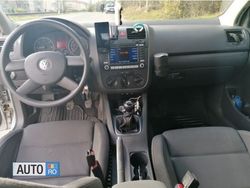 Gri Utilizat 2005 VW Golf IV Hatchback | 4.200 EUR