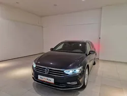 Gri inchis metalic Utilizat 2020 VW Passat Elegance Break | 23.500 EUR (Scump)