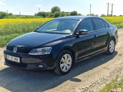 Negru Utilizat 2014 VW Jetta Berlinǎ | 6.299 EUR (Preț OK)