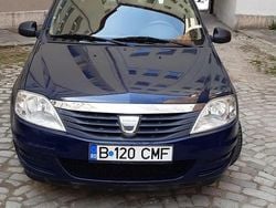 Culoarealbastru Utilizat 2010 Dacia Logan Berlinǎ | 2.800 EUR (Preț bun)