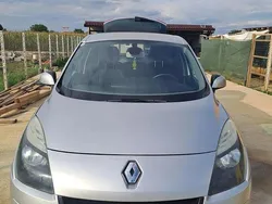 Culoaregri Utilizat 2010 Renault Scénic III Monovolum | 4.499 EUR (Puțin scump)