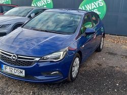 Alb Utilizat 2016 Opel Astra Dynamic Hatchback | 9.450 EUR (Scump)