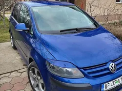 Albastru Utilizat 2005 VW Golf Plus Comfortline Monovolum | 2.300 EUR