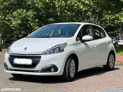 Alb Utilizat 2016 Peugeot 208 Active Hatchback | 4.999 EUR (Preț bun)