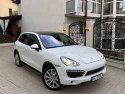 Culoarealb Utilizat 2014 Porsche Cayenne SUV | 14.900 EUR