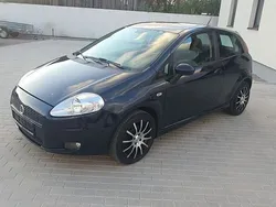 Albastru Utilizat 2009 Fiat Punto Hatchback | 1.990 EUR