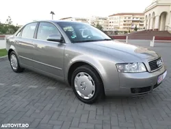 Gri Utilizat 2004 Audi A4 Berlinǎ | 2.999 EUR (Scump)
