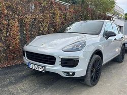 Culoaregri Utilizat 2014 Porsche Cayenne SUV | 26.500 EUR