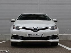 Culoarealb Utilizat 2017 Toyota Auris Hybrid Sol Hatchback | 14.499 EUR (Preț OK)