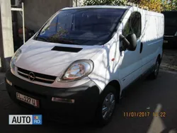 Alb Utilizat 2002 Opel Vivaro Van | 2.990 EUR (Preț OK)