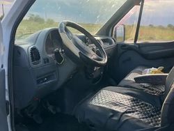 Utilizat 2002 Mercedes 300 Van | 3.600 EUR