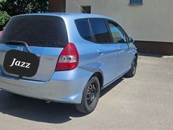 Albastru Utilizat 2005 Honda Jazz Hatchback | 1.699 EUR