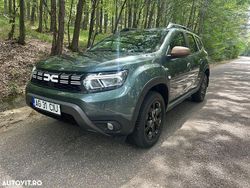 Verde Utilizat 2023 Dacia Duster Celebration SUV | 19.000 EUR (Preț OK)