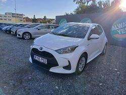 Alb Utilizat 2021 Toyota Yaris Hatchback | 13.450 EUR (Preț bun)