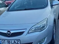 Utilizat 2011 Opel Astra Hatchback | 4.100 EUR