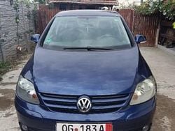 Utilizat 2005 VW Golf Plus Cross Monovolum | 2.000 EUR