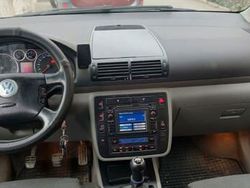 Utilizat 2006 VW Sharan Monovolum | 3.090 EUR (Preț OK)
