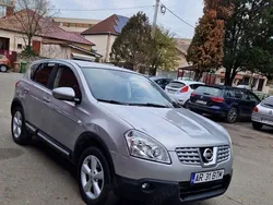 Gri Utilizat 2010 Nissan Qashqai SUV | 4.250 EUR (Super Preț)