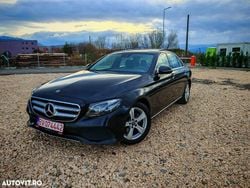 Culoarenegru Utilizat 2019 Mercedes E220 Avantgarde Berlinǎ | 24.999 EUR (Preț bun)