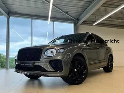 Gri Utilizat 2022 Bentley Bentayga SUV | 227.898 EUR