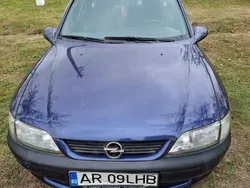 Utilizat 1997 Opel Vectra Berlinǎ | 500 EUR