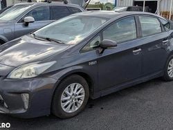 Culoaregri Utilizat 2014 Toyota Prius Hatchback | 9.900 EUR (Preț bun)