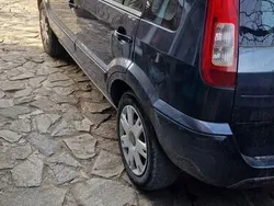 Gri Utilizat 2010 Ford Fusion Ambiente | 1.450 EUR (Preț bun)