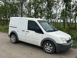 Alb Utilizat 2005 Ford Transit Hatchback | 2.100 EUR