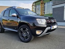 Negru Utilizat 2017 Dacia Duster Prestige SUV | 8.750 EUR (Preț bun)