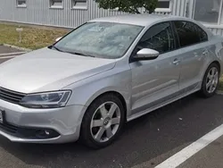 Gri Utilizat 2011 VW Jetta Berlinǎ | 6.600 EUR (Puțin scump)
