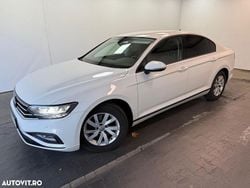 Culoarealb Utilizat 2021 VW Passat Comfortline Berlinǎ | 15.400 EUR (Preț bun)