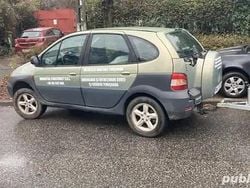 Utilizat 2003 Renault R4 | 500 EUR