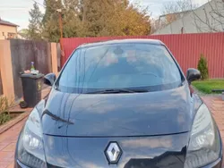 Utilizat 2011 Renault Grand Scénic III Monovolum | 3.100 EUR (Preț bun)