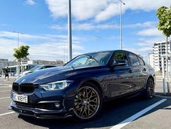 Culoarealbastru Utilizat 2017 BMW 330 Luxury Line Berlinǎ | 17.800 EUR (Preț OK)