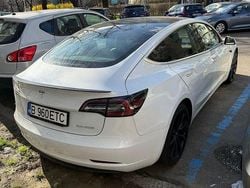 Culoarealb Utilizat 2020 Tesla Model 3 Performance Berlinǎ | 27.300 EUR (Preț bun)
