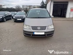 Gri Utilizat 2005 VW Sharan Monovolum | 3.300 EUR (Preț OK)