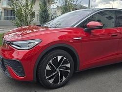 Culoarerosu Utilizat 2023 VW ID.5 Pro Performance SUV | 33.800 EUR
