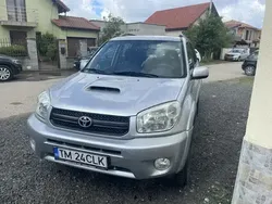 Utilizat 2006 Toyota RAV4 SUV | 3.999 EUR