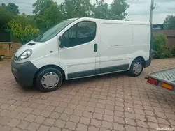 Alb Utilizat 2003 Opel Vivaro Van | 3.200 EUR (Preț OK)