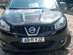 Negru Utilizat 2012 Nissan Qashqai SUV | 7.000 EUR (Preț OK)